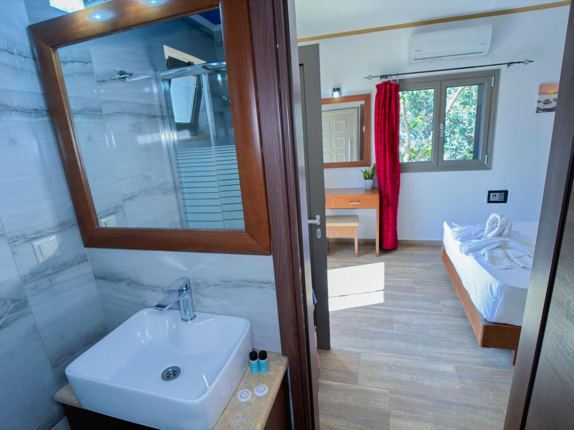 Beautiful Life Rooms With Sea View - Next To Elafonisi Beach ภายนอก รูปภาพ